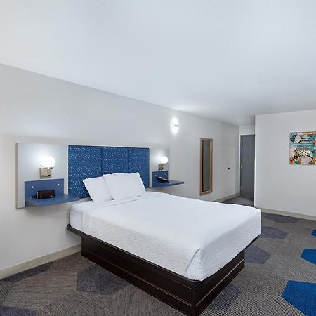 Microtel Inn & Suites By Wyndham Manchester - Newly Renovated Luaran gambar