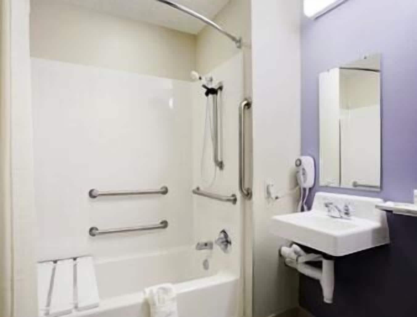 Microtel Inn & Suites By Wyndham Manchester - Newly Renovated Luaran gambar