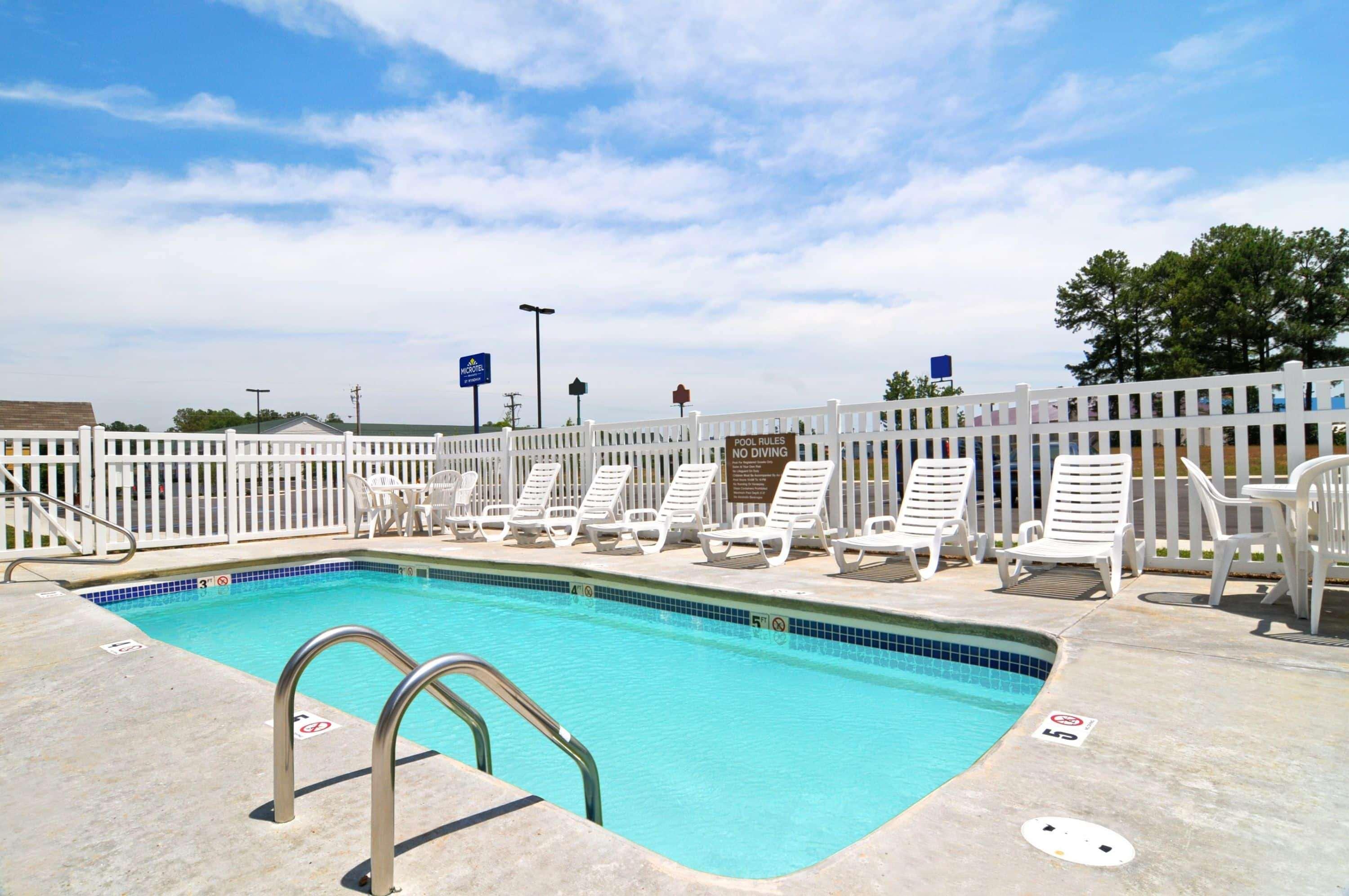 Microtel Inn & Suites By Wyndham Manchester - Newly Renovated Luaran gambar