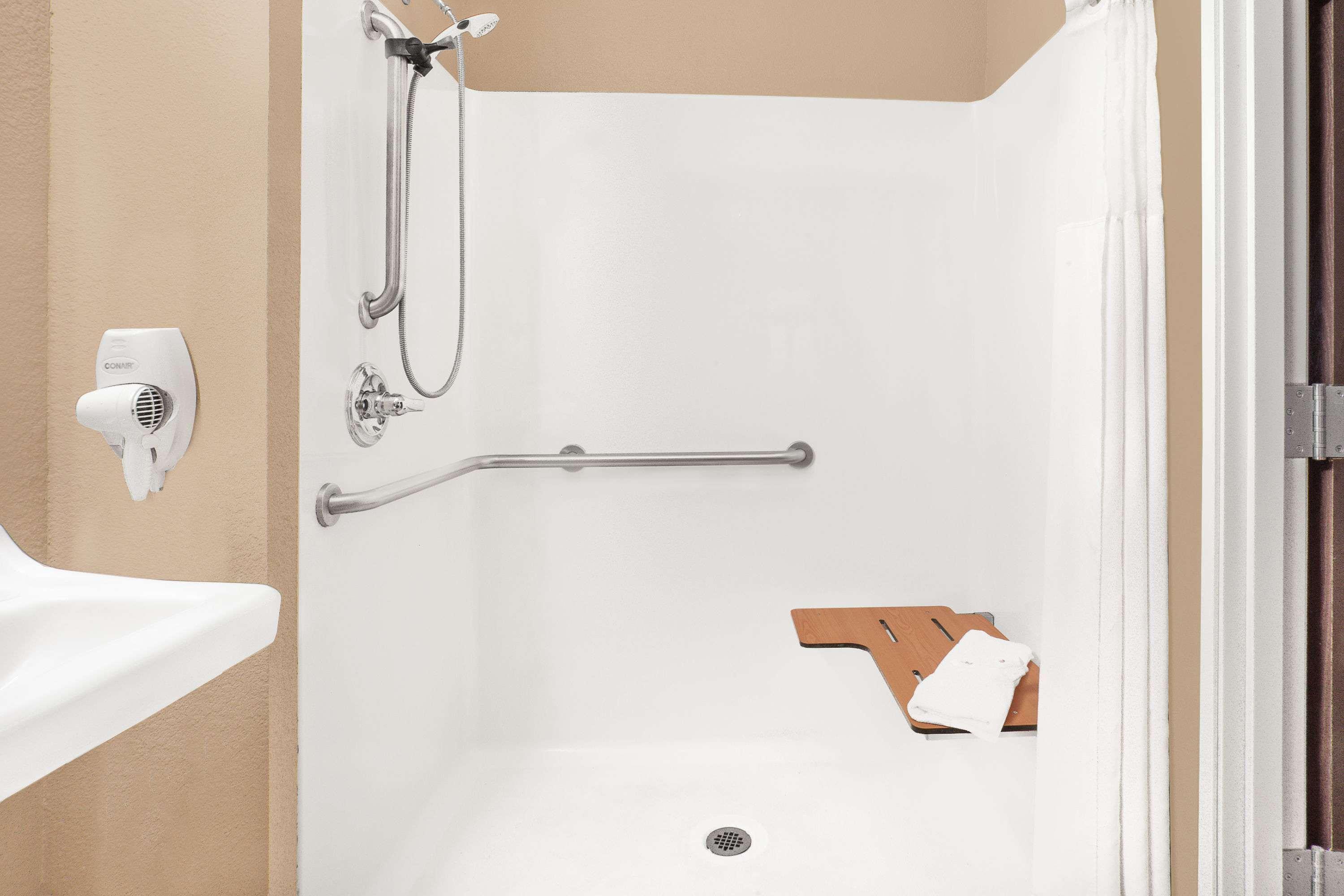 Microtel Inn & Suites By Wyndham Manchester - Newly Renovated Luaran gambar