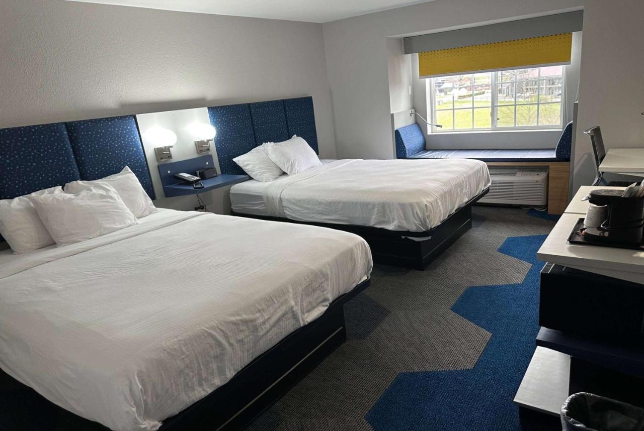Microtel Inn & Suites By Wyndham Manchester - Newly Renovated Luaran gambar