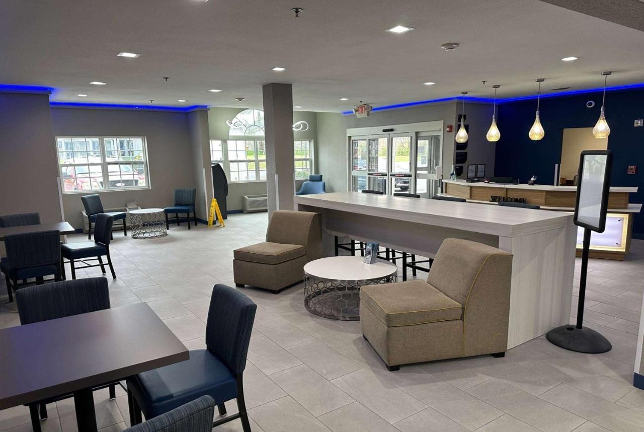 Microtel Inn & Suites By Wyndham Manchester - Newly Renovated Luaran gambar