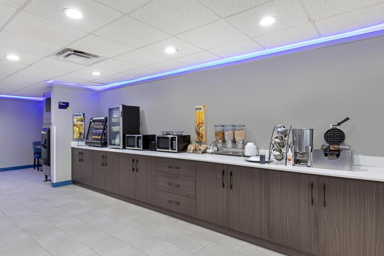 Microtel Inn & Suites By Wyndham Manchester - Newly Renovated Luaran gambar