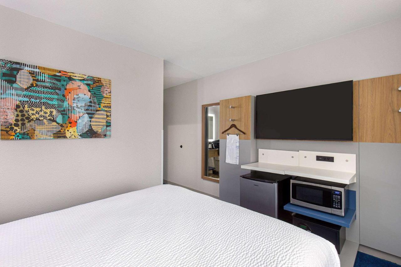 Microtel Inn & Suites By Wyndham Manchester - Newly Renovated Luaran gambar